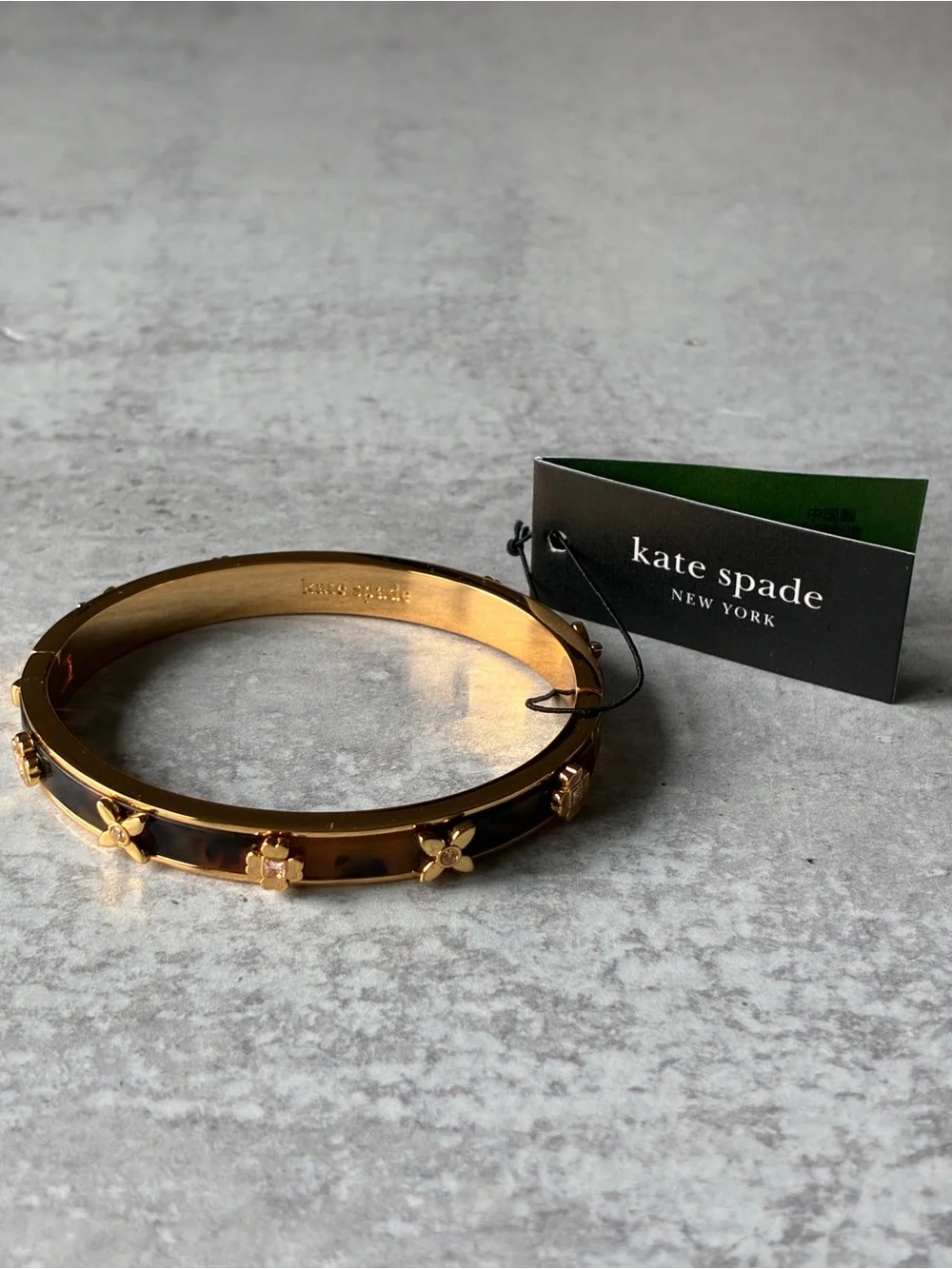 Kate Spade Tortoise Floral Crystal Hinged Bangle Bracelet NWT - Picture 3 of 8